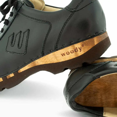 luca, sneakers clogs herren mit biegsamer nachhaltiger holzsohle, der bestseller, farbe: schwarz, holzclogs woody, woody schuhe, woody shoes, handgemachte holzschuhe aus österreich, kärnten