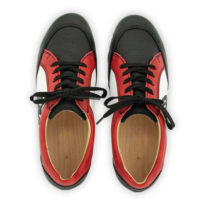 abby, clog sneakers damen mit biegsamer nachhaltiger holzsohle, farbe: nero-rosso (schwarz-rot-weiss), holzclogs woody, woody schuhe, woody shoes, handgemachte holzschuhe aus österreich, kärnten