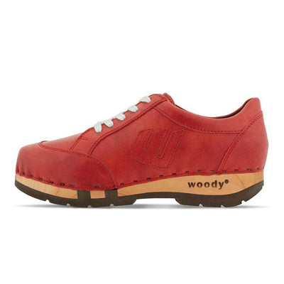 abby, clog sneakers damen mit biegsamer nachhaltiger holzsohle, farbe: rosso (rot), holzclogs woody, woody schuhe, woody shoes, handgemachte holzschuhe aus österreich, kärnten