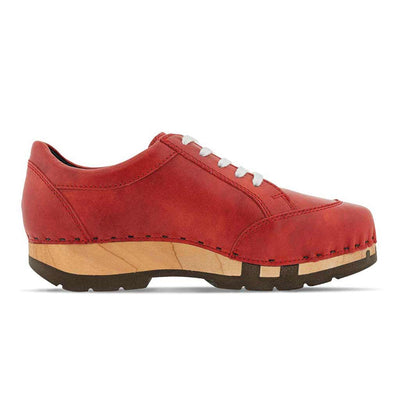 abby, clog sneakers damen mit biegsamer nachhaltiger holzsohle, farbe: rosso (rot), holzclogs woody, woody schuhe, woody shoes, handgemachte holzschuhe aus österreich, kärnten