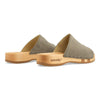 anja-farbe: sand_clogs pantoletten damen mit biegsamer nachhaltiger weidenholzsohle, holzclogs woody, woody schuhe, woody shoes, handgemachte holzschuhe aus österreich, kärnten