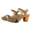 carmen, farbe: sand_clogs sandalen damen mit biegsamer nachhaltiger weidenholzsohle und knöchelriemchen, holzclogs woody, woody schuhe, woody shoes, handgemachte holzschuhe aus österreich, kärnten