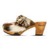 claudia, farbe: fell natur_clogs pantolette damen mit absatz auf biegsamer nachhaltiger weidenholzsohle, holzclogs woody, woody schuhe, woody shoes, handgemachte holzschuhe aus österreich, kärnten