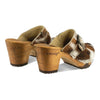 claudia, farbe: fell natur_clogs pantolette damen mit absatz auf biegsamer nachhaltiger weidenholzsohle, holzclogs woody, woody schuhe, woody shoes, handgemachte holzschuhe aus österreich, kärnten