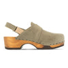 cornelia, farbe: sand_clogs damen, arbeitsschuh mit biegsamer nachhaltiger weidenholzsohle, holzclogs woody, woody schuhe, woody shoes, handgemachte holzschuhe aus österreich, kärnten