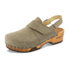 cornelia, farbe: sand_clogs damen, arbeitsschuh mit biegsamer nachhaltiger weidenholzsohle, holzclogs woody, woody schuhe, woody shoes, handgemachte holzschuhe aus österreich, kärnten