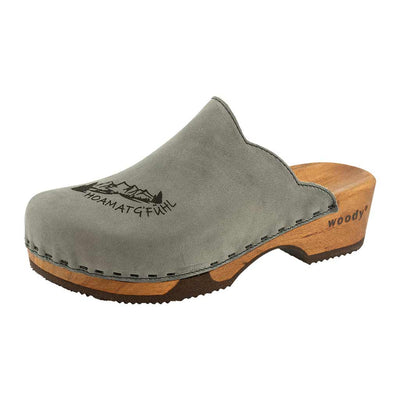 emma hoamatgfühl, farbe: jeans (grau)_clogs damen mit biegsamer nachhaltiger weidenholzsohle, holzclogs woody, woody schuhe, woody shoes, handgemachte holzschuhe aus österreich, kärnten