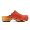 emma, farbe: rosso (rot)_clogs damen mit biegsamer nachhaltiger weidenholzsohle, holzclogs woody, woody schuhe, woody shoes, handgemachte holzschuhe aus österreich, kärnten