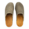 emma, farbe: sand_clogs damen mit biegsamer nachhaltiger weidenholzsohle, holzclogs woody, woody schuhe, woody shoes, handgemachte holzschuhe aus österreich, kärnten