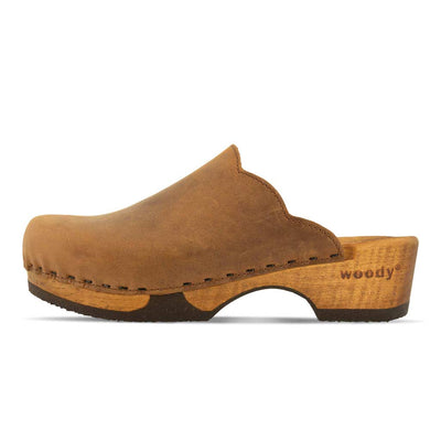 emma, farbe: tabacco alias braun_clogs damen mit biegsamer nachhaltiger weidenholzsohle, holzclogs woody, woody schuhe, woody shoes, handgemachte holzschuhe aus österreich, kärnten