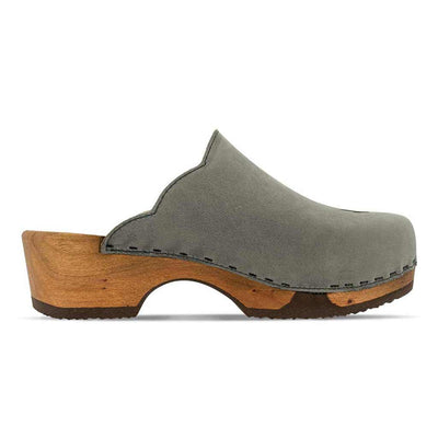 emma hoamatgfühl, farbe: jeans (grau)_clogs damen mit biegsamer nachhaltiger weidenholzsohle, holzclogs woody, woody schuhe, woody shoes, handgemachte holzschuhe aus österreich, kärnten