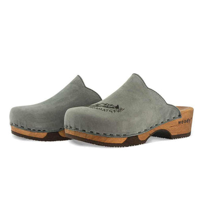 emma hoamatgfühl, farbe: jeans (grau)_clogs damen mit biegsamer nachhaltiger weidenholzsohle, holzclogs woody, woody schuhe, woody shoes, handgemachte holzschuhe aus österreich, kärnten