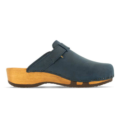 erika, farbe: avion alias blau_clogs damen mit biegsamer nachhaltiger weidenholzsohle, holzclogs woody, woody schuhe, woody shoes, handgemachte holzschuhe aus österreich, kärnten