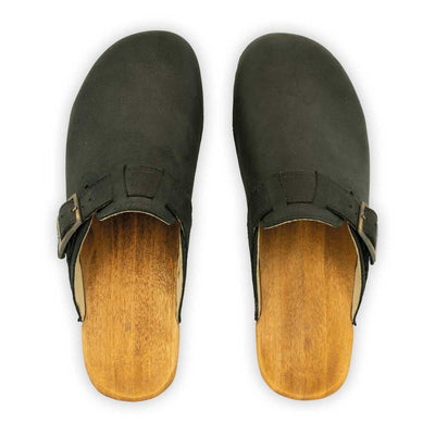 erika, farbe: nero alias schwarz_clogs damen mit biegsamer nachhaltiger weidenholzsohle, holzclogs woody, woody schuhe, woody shoes, handgemachte holzschuhe aus österreich, kärnten