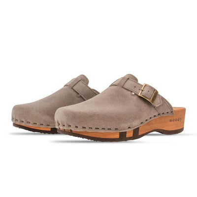 erika, farbe: sand alias warm gray_clogs damen mit biegsamer nachhaltiger weidenholzsohle, holzclogs woody, woody schuhe, woody shoes, handgemachte holzschuhe aus österreich, kärnten