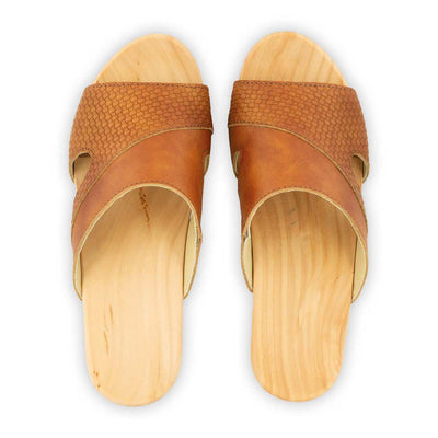 fiona-farbe: safor (braun), pantoletten clogs damen mit biegsamer nachhaltiger Holzsohle,holzclogs woody, woody schuhe, woody shoes, handgemachte holzschuhe aus österreich, kärnten