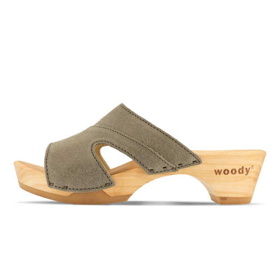 fiona-farbe: sand alias warm grey, pantoletten clogs damen mit biegsamer nachhaltiger Holzsohle,holzclogs woody, woody schuhe, woody shoes, handgemachte holzschuhe aus österreich, kärnten