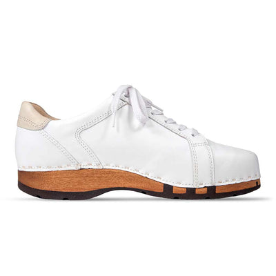 clogs herren sneaker wayne woody holzschuhe. herren clogs, flexible, biegsame holzsohle. holzclogs, sneaker clogs herren, männer clogs mit fussbett. woody leder clogs herren. holzclogs, holzschuhe bestellen. farbe: weiss-hielo