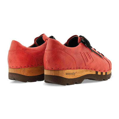 jack, clog sneakers für herren mit biegsamer nachhaltiger holzsohle, farbe: rosso (glattleder rot), holzclogs woody, woody schuhe, woody shoes, handgemachte holzschuhe aus österreich, kärnten