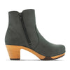 lara-farbe: grigio (dunkelgrau)_clog boots damen mit biegsamer nachhaltiger Weidenholzsohle-holzclogs woody, woody schuhe, woody shoes, handgemachte holzschuhe aus österreich, kärnten