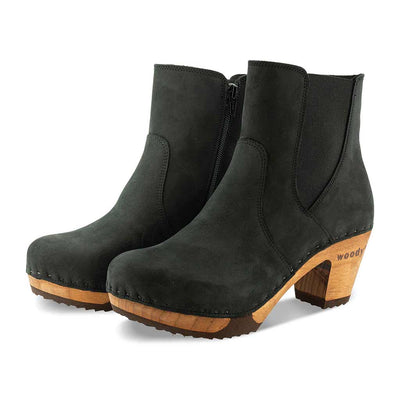 lara-farbe: nero (schwarz)_clog boots damen mit biegsamer nachhaltiger Weidenholzsohle-holzclogs woody, woody schuhe, woody shoes, handgemachte holzschuhe aus österreich, kärnten