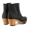 lara-farbe: nero (schwarz)_clog boots damen mit biegsamer nachhaltiger Weidenholzsohle-holzclogs woody, woody schuhe, woody shoes, handgemachte holzschuhe aus österreich, kärnten