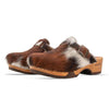 manu fell, fellclogs, clogs damen mit biegsamer nachhaltiger holzsohle, der bestseller, farbe: fell natur, holzclogs woody, woody schuhe, woody shoes, handgemachte holzschuhe aus österreich, kärnten