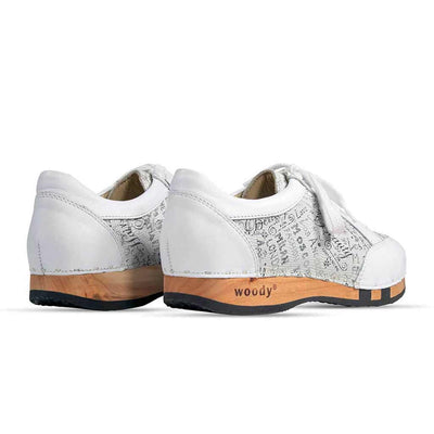 clogs damen sneaker mary woody holzschuhe. damen clogs, flexible, biegsame holzsohle. holzclogs, sneaker clogs damen, damen clogs mit fussbett. woody leder clogs damen. holzclogs, holzschuhe bestellen.