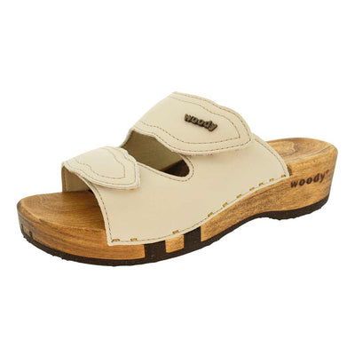 melanie, pantoletten clogs damen mit biegsamer nachhaltiger holzsohle, der bestseller, farbe: creme, holzclogs woody, woody schuhe, woody shoes, handgemachte holzschuhe aus österreich, kärnten