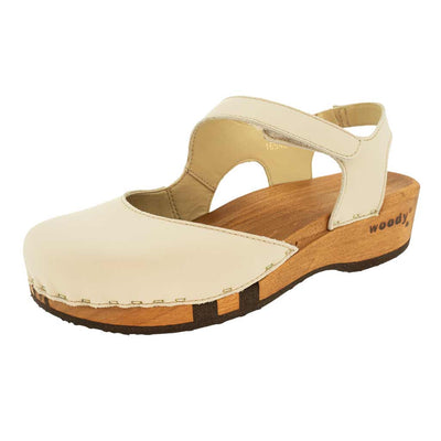 nicole, sandalen clogs damen mit biegsamer nachhaltiger holzsohle, der bestseller, farbe: creme, holzclogs woody, woody schuhe, woody shoes, handgemachte holzschuhe aus österreich, kärnten