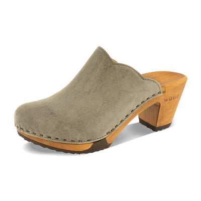 nina, clogs damen mit absatz und biegsamer nachhaltiger holzsohle, der bestseller, farbe: sand-warm_grey, holzclogs woody, woody schuhe, woody shoes, handgemachte holzschuhe aus österreich, kärnten