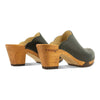 nina, clogs damen mit absatz und biegsamer nachhaltiger holzsohle, der bestseller, holzclogs woody, woody schuhe, woody shoes, handgemachte holzschuhe aus österreich, kärnten, farbe: schwarz, glattleder