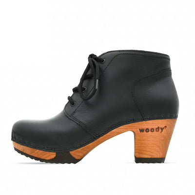 nora Stiefelette woddy Schuhe. Damen Stiefeletten kaufen, clog boots damen stiefel mit biegsamer nachhaltiger holzsohle. Damenclogs, Damen Clogs - Clogs Damen. Holzschuhe für Damen, Damen Clogs, Holzclogs, Damen Pantoletten mit Holzsohle. Holz Schuhe, Clog, Farbe: Nero Glattleder (schwarz)