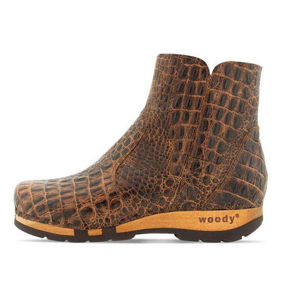 olga, clog stiefelette damen mit biegsamer nachhaltiger holzsohle, farbe: tabacco kroko (braun mit kroko-prägung), holzclogs woody, woody schuhe, woody shoes, handgemachte holzschuhe aus österreich, kärnten