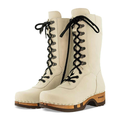 Ramona von woody Schuhe. Damen Stiefel mit hohem Schaft bestellen. Holzclog Stiefel. Holzstiefel. Stiefel für Damen handgemacht. Handgemachte Stiefel kaufen., farbe: nero (schwarz)Ramona von woody Schuhe. Damen Stiefel mit hohem Schaft bestellen. Holzclog Stiefel. Holzstiefel. Stiefel für Damen handgemacht. Handgemachte Stiefel kaufen, Farbe: creme (naturweiß)