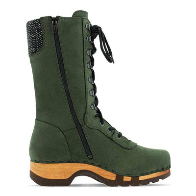 Ramona von woody Schuhe. Damen Stiefel mit hohem Schaft bestellen. Holzclog Stiefel. Holzstiefel. Stiefel für Damen handgemacht. Handgemachte Stiefel kaufen., farbe: nero (schwarz)Ramona von woody Schuhe. Damen Stiefel mit hohem Schaft bestellen. Holzclog Stiefel. Holzstiefel. Stiefel für Damen handgemacht. Handgemachte Stiefel kaufen., farbe: forest (wald-gruen)