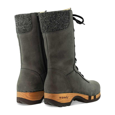 Ramona von woody Schuhe. Damen Stiefel mit hohem Schaft bestellen. Holzclog Stiefel. Holzstiefel. Stiefel für Damen handgemacht. Handgemachte Stiefel kaufen., farbe: grigioRamona von woody Schuhe. Damen Stiefel mit hohem Schaft bestellen. Holzclog Stiefel. Holzstiefel. Stiefel für Damen handgemacht. Handgemachte Stiefel kaufen., farbe: grigio (grau)