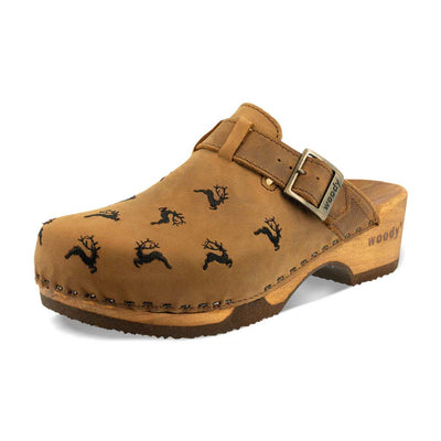 ricke, clog mit stick hirsche streumuster für damen, biegsame nachhaltige holzsohle, farbe: tabacco, holzclogs woody, woody schuhe, woody shoes, handgemachte holzschuhe aus österreich, kärnten