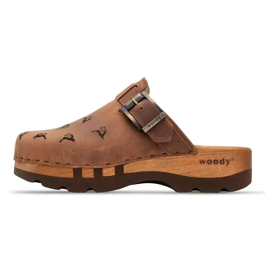 roderich, clog mit stick hirsche streumuster für herren, biegsame nachhaltige holzsohle, farbe: olivia, holzclogs woody, woody schuhe, woody shoes, handgemachte holzschuhe aus österreich, kärnten