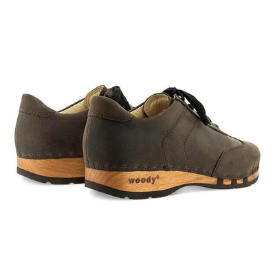 sam, sneakers clogs herren mit biegsamer nachhaltiger holzsohle, der bestseller, farbe: caffe-braun, holzclogs woody, woody schuhe, woody shoes, handgemachte holzschuhe aus österreich, kärnten