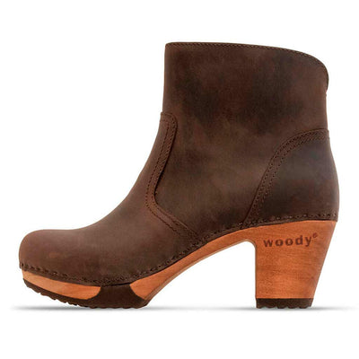 clogs damen tanja woody holzschuhe. ankle boots gefüttert, damenstiefel, stiefel, damenclogs mit flexibler, biegsamer holzsohle. damen clogs mit fussbett. ankleboots holz schuhe, holzclog, holzschuhe kaufen, farbe: caffe