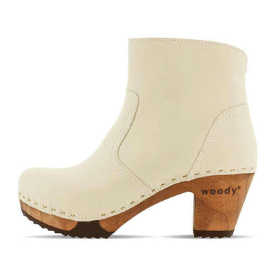 clogs damen tanja woody holzschuhe. tanya ankle boots gefüttert, damenstiefel, stiefel, damenclogs mit flexibler, biegsamer holzsohle. holzclogs, clogs damen knöchel stiefel, damen clogs mit fussbett. ankleboots holz schuhe, holzclog, holzschuhe kaufen, farbe: creme