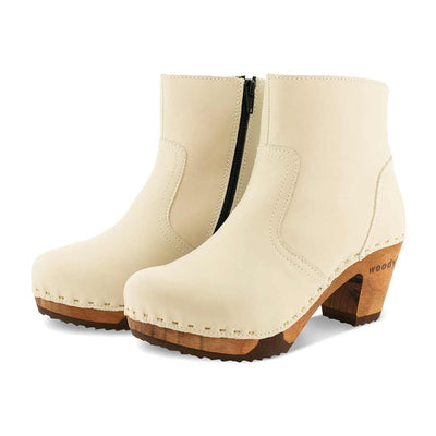 clogs damen tanja woody holzschuhe. tanya ankle boots gefüttert, damenstiefel, stiefel, damenclogs mit flexibler, biegsamer holzsohle. holzclogs, clogs damen knöchel stiefel, damen clogs mit fussbett. ankleboots holz schuhe, holzclog, holzschuhe kaufen, farbe: creme