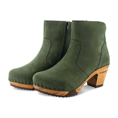 clogs damen tanja woody holzschuhe. tanya ankle boots gefüttert, damenstiefel, stiefel, damenclogs mit flexibler, biegsamer holzsohle. holzclogs, clogs damen knöchel stiefel, damen clogs mit fussbett. ankleboots holz schuhe, holzclog, farbe: forest (dunkelgruen)