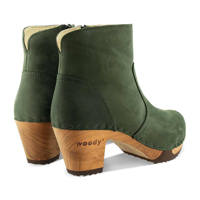 clogs damen tanja woody holzschuhe. tanya ankle boots gefüttert, damenstiefel, stiefel, damenclogs mit flexibler, biegsamer holzsohle. holzclogs, clogs damen knöchel stiefel, damen clogs mit fussbett. ankleboots holz schuhe, holzclog, farbe: forest (dunkelgruen)