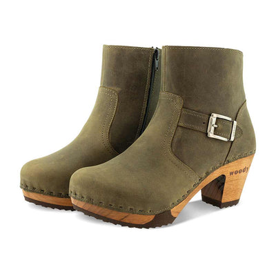 Stiefelette Damen Tina woody Schuhe. Damen Stiefelette mit Absatz. Clog mit Kalbslederfutter als Damenstiefel. Damenclogs, Damen Clogs - Clogs Damen. Holzschuhe für Damen, Damen Clogs, Holzclogs, Damen Pantoletten mit Holzsohle. Farbe: oliva (gruen)