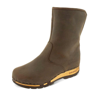 ULLI-clog-boots-stiefel-damen-mit-biegsamer-nachhaltiger-holzsohle-farbe: caffe-braun-holzclogs-woody-schuhe-woody shoes-handgemachte-holzschuhe-aus-österreich-kärnten