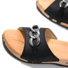 modell-lina-farbe: nero_clogs pantoletten damen mit biegsamer nachhaltiger weidenholzsohle, holzclogs woody, woody schuhe, woody shoes, handgemachte holzschuhe aus österreich, kärnten, metal-accessoires-inchrome-optic. Damenclogs, Damen Clogs - Clogs Dame