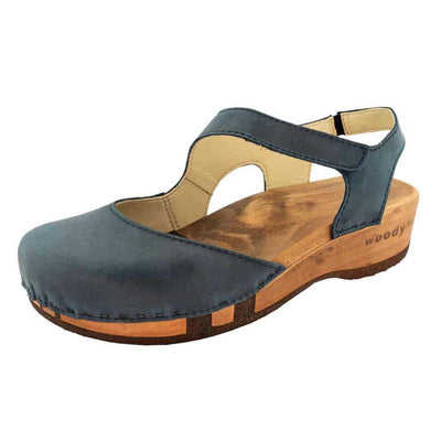 nicole, sandalen clogs damen mit biegsamer nachhaltiger holzsohle, der bestseller, holzclogs woody, woody schuhe, woody shoes, handgemachte holzschuhe aus österreich, kärnten, farbe: avion (dunkelblau)