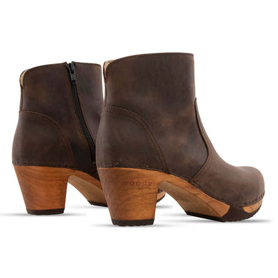 clogs damen tanja woody holzschuhe. tanya ankle boots gefüttert, damenstiefel, stiefel, damenclogs mit flexibler, biegsamer holzsohle. holzclogs, clogs damen knöchel stiefel, damen clogs mit fussbett. ankleboots holz schuhe, holzclog, holzschuhe kaufen.